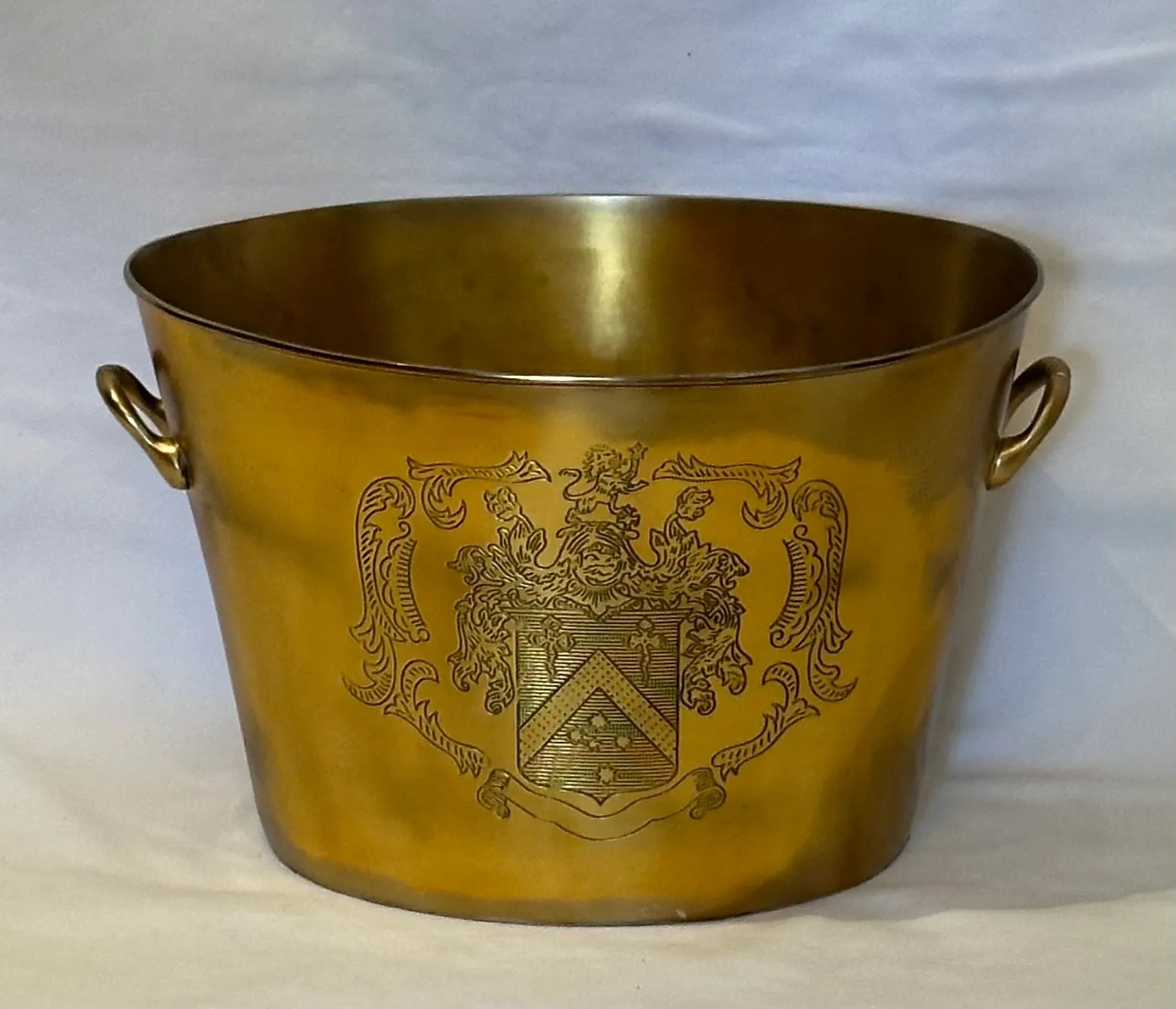 Wine Cooler - Aged Brass Tub Emblem